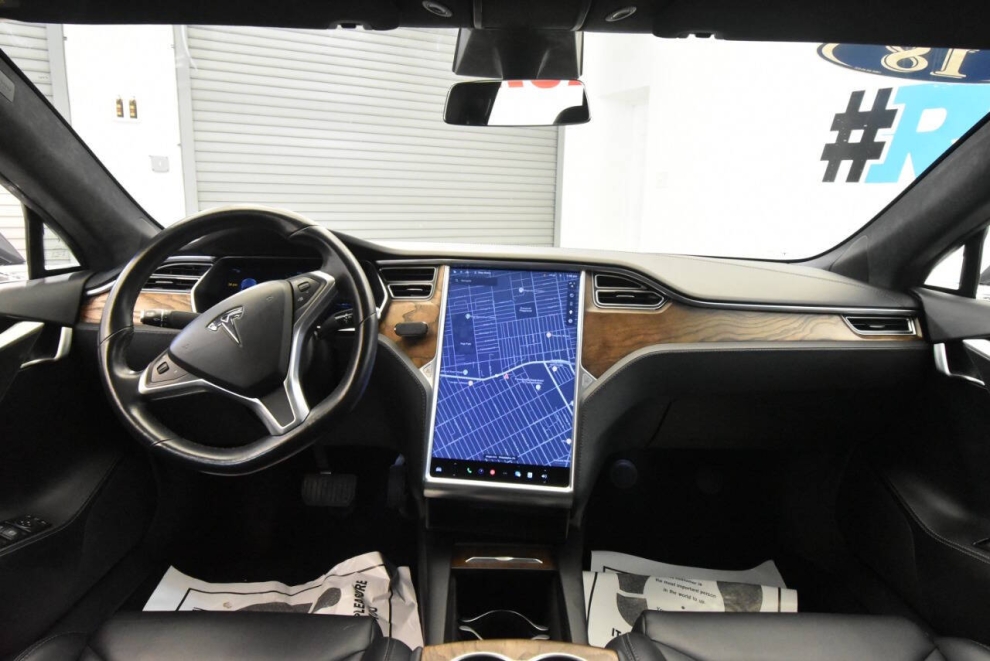 2018 Tesla Model S 100D, Gray, Mileage: 95,749 - photo 17