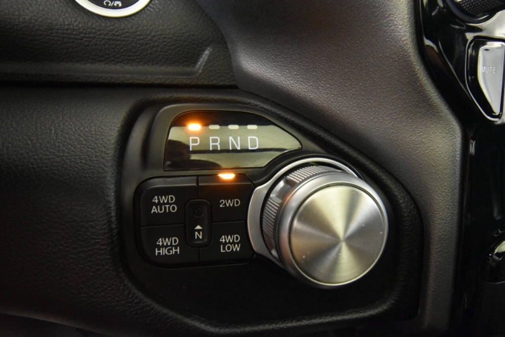 2020 RAM 1500 Rebel 4x4 4dr Crew Cab 5.6 ft. SB Pickup, Gray, Mileage: 64,636 - photo 20
