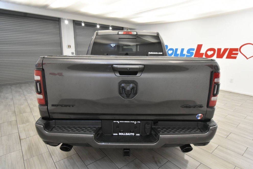 2020 RAM 1500 Rebel 4x4 4dr Crew Cab 5.6 ft. SB Pickup, Gray, Mileage: 64,636 - photo 3