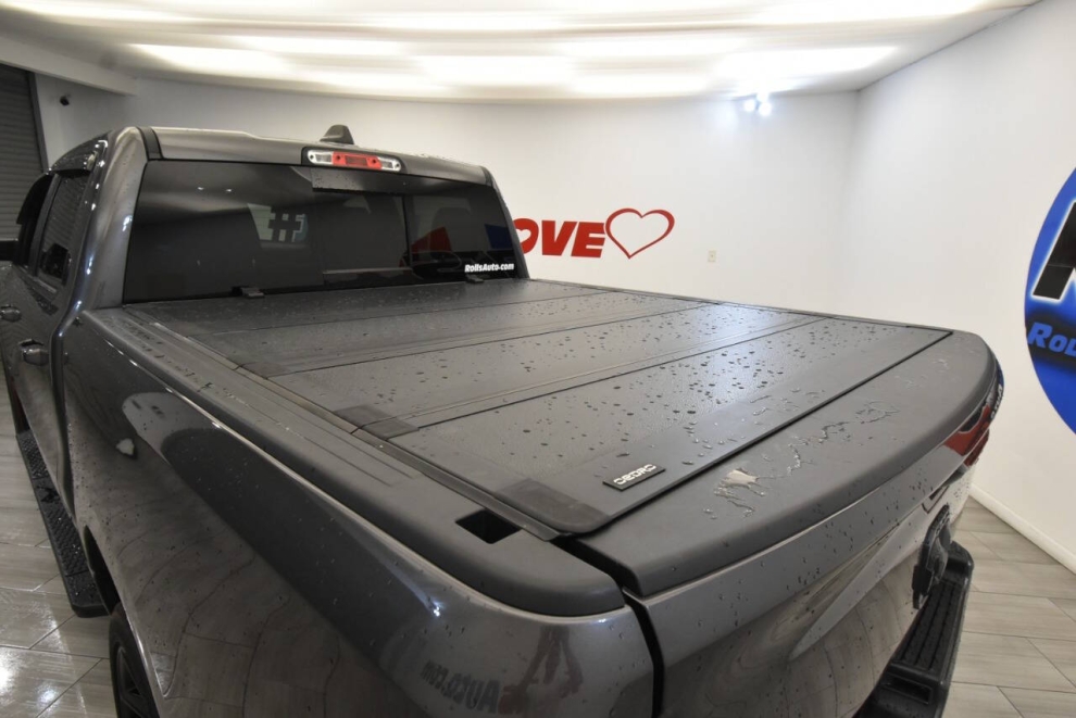 2020 RAM 1500 Rebel 4x4 4dr Crew Cab 5.6 ft. SB Pickup, Gray, Mileage: 64,636 - photo 30