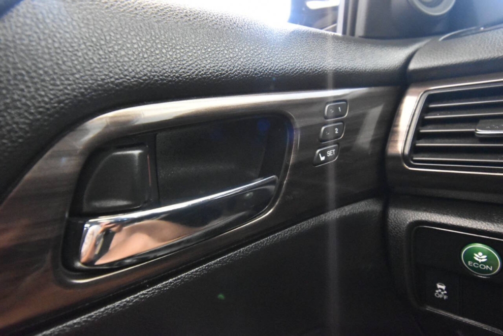 2016 Honda Accord EX L 4dr Sedan, Black, Mileage: 87,688 - photo 31