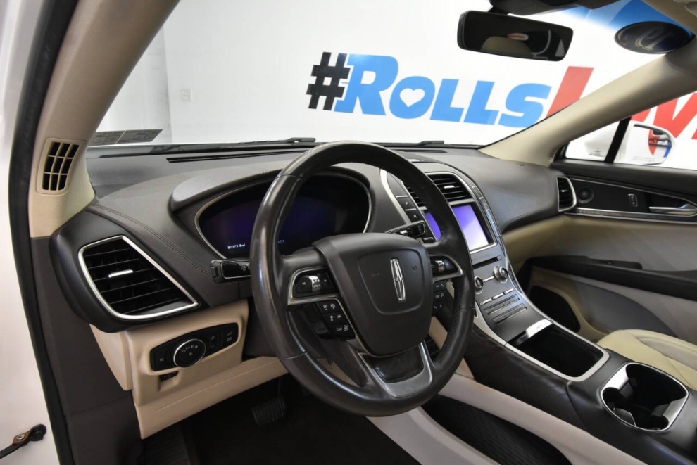 2019 Lincoln Nautilus Reserve AWD 4dr SUV, White, Mileage: 81,335 - photo 10