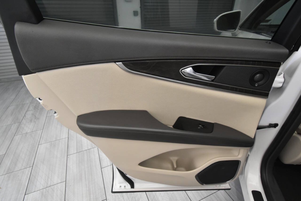 2019 Lincoln Nautilus Reserve AWD 4dr SUV, White, Mileage: 81,335 - photo 13