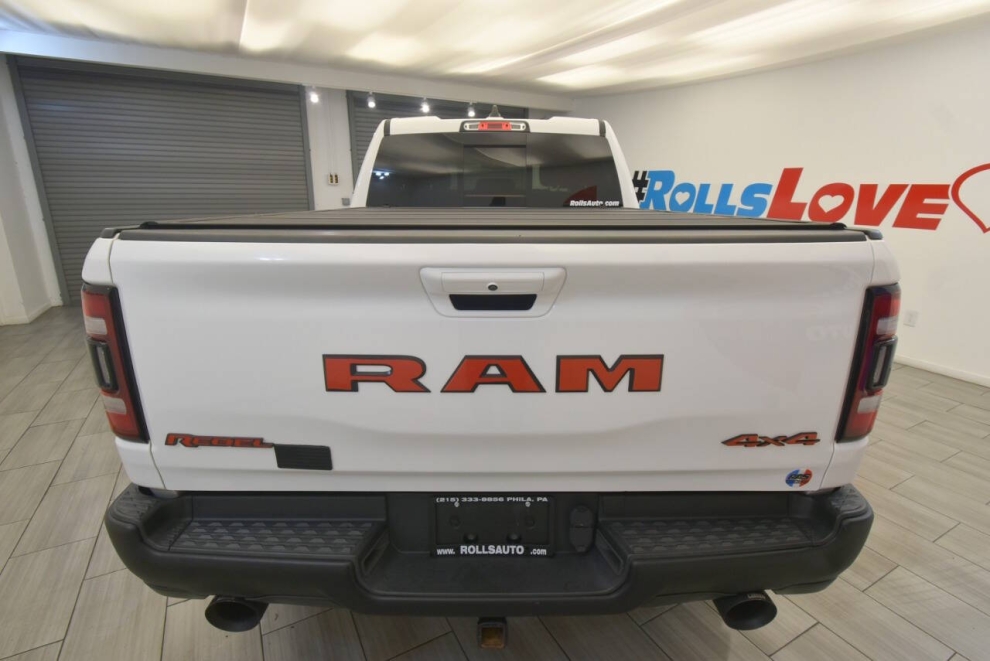 2019 RAM 1500 Rebel 4x4 4dr Quad Cab 6.4 ft. SB Pickup, Blanco, Mileage: 103,430 - photo 3