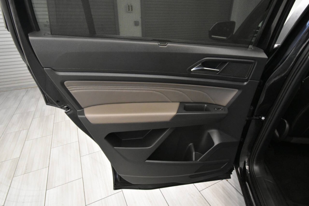 2021 Volkswagen Atlas, Negro, Mileage: 27,037 - photo 13