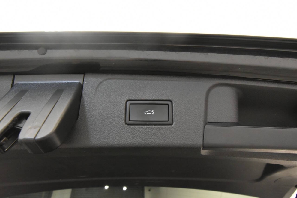 2021 Volkswagen Atlas, Negro, Mileage: 27,037 - photo 36