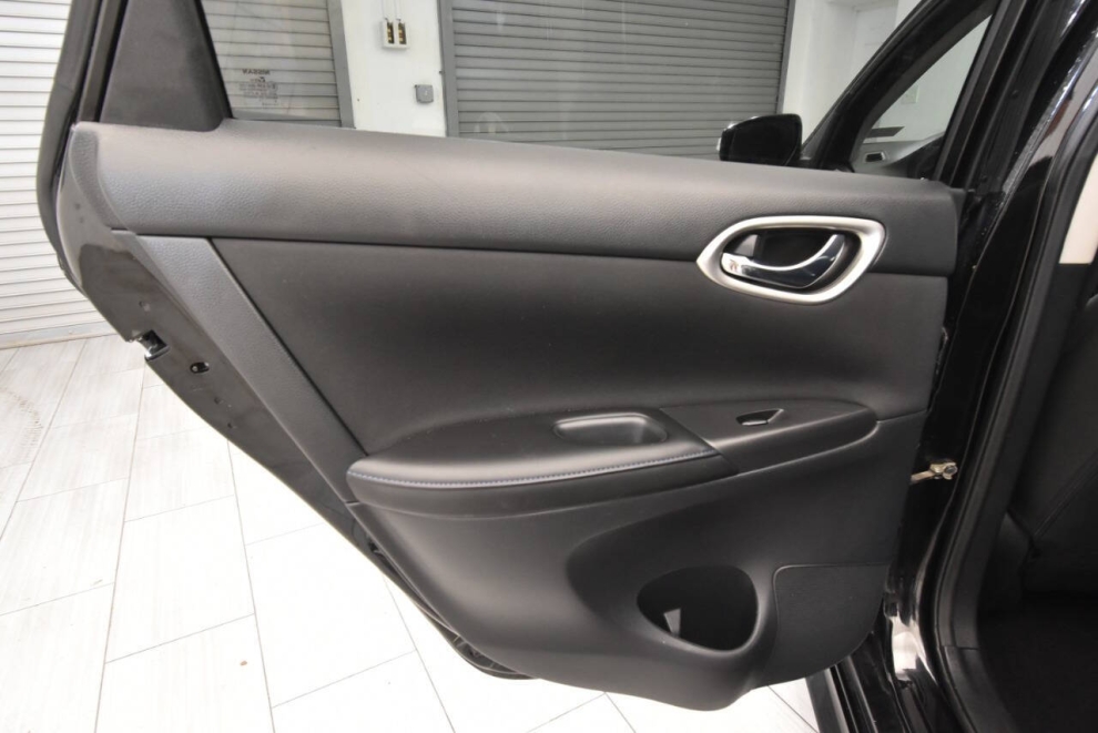 2019 Nissan Sentra SR, Black, Mileage: 98,455 - photo 13