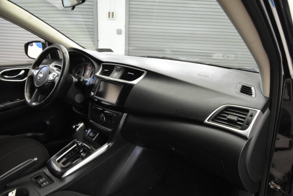 2019 Nissan Sentra SR, Black, Mileage: 98,455 - photo 14