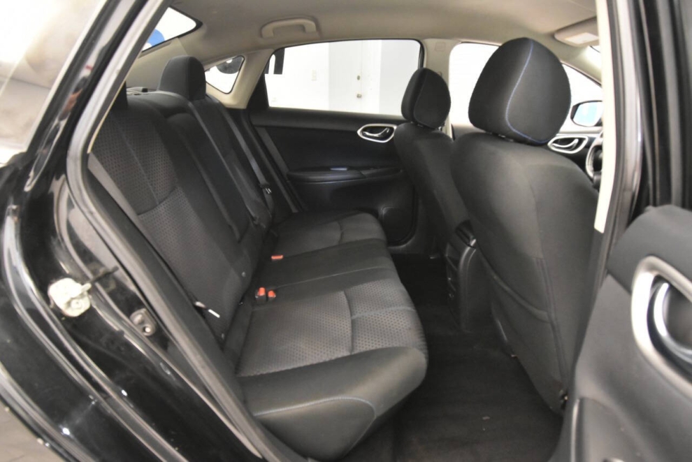 2019 Nissan Sentra SR, Black, Mileage: 98,455 - photo 16