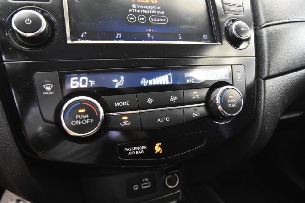 2018 Nissan Rogue SV AWD, White, Mileage: 48,847 - photo 24