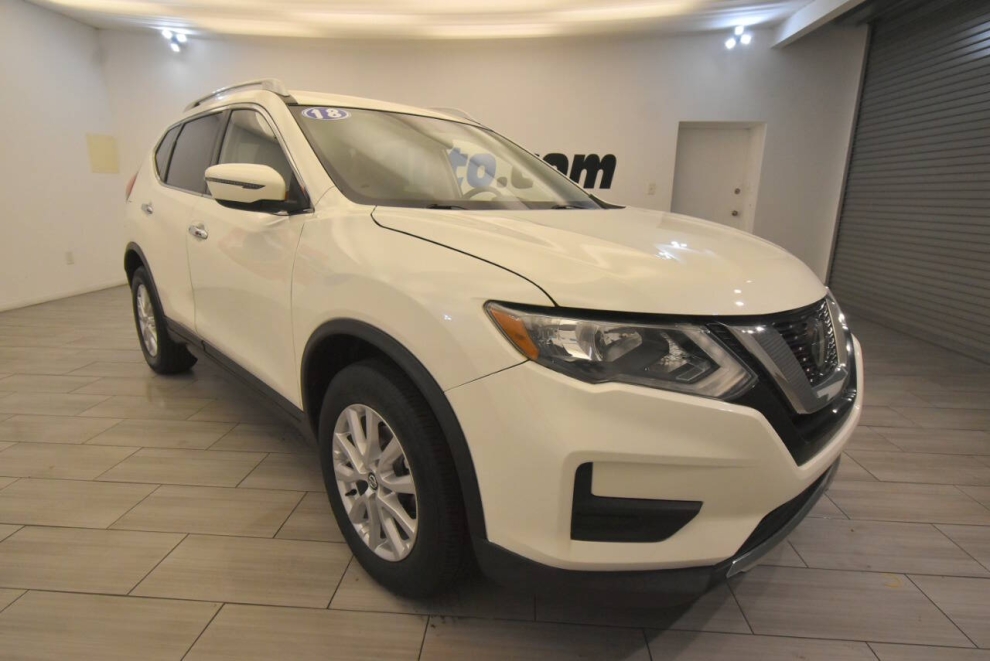 2018 Nissan Rogue SV AWD, White, Mileage: 48,847 - photo 6