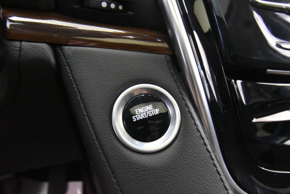 2020 Cadillac Escalade Luxury 4x4 4dr SUV, Gris, Mileage: 55,890 - photo 22