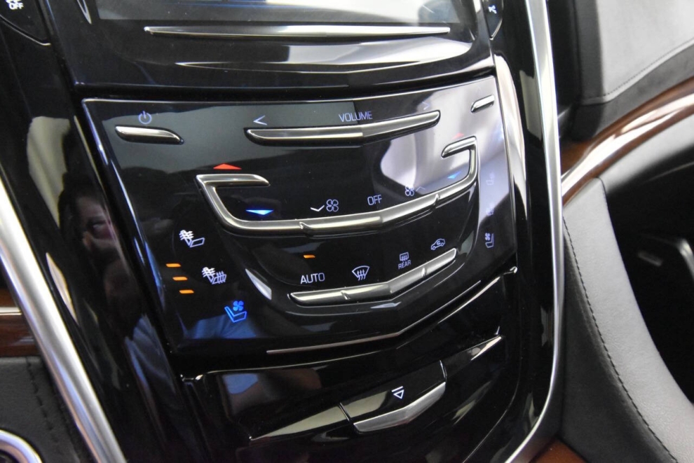 2020 Cadillac Escalade Luxury 4x4 4dr SUV, Gris, Mileage: 55,890 - photo 24