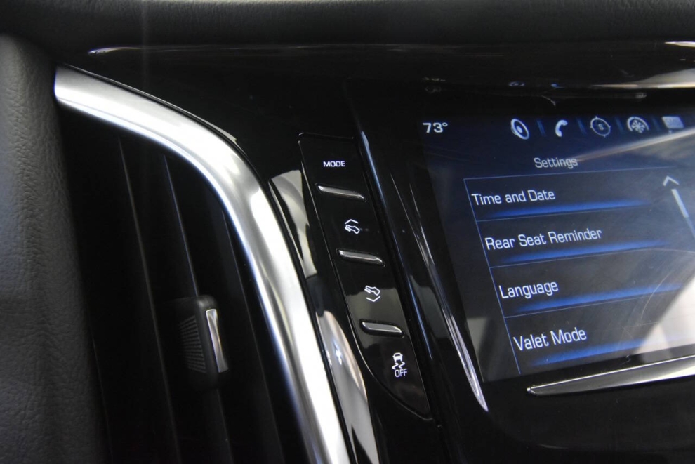 2020 Cadillac Escalade Luxury 4x4 4dr SUV, Gris, Mileage: 55,890 - photo 25