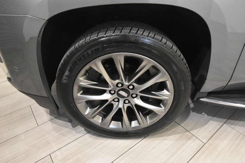 2020 Cadillac Escalade Luxury 4x4 4dr SUV, Gris, Mileage: 55,890 - photo 8