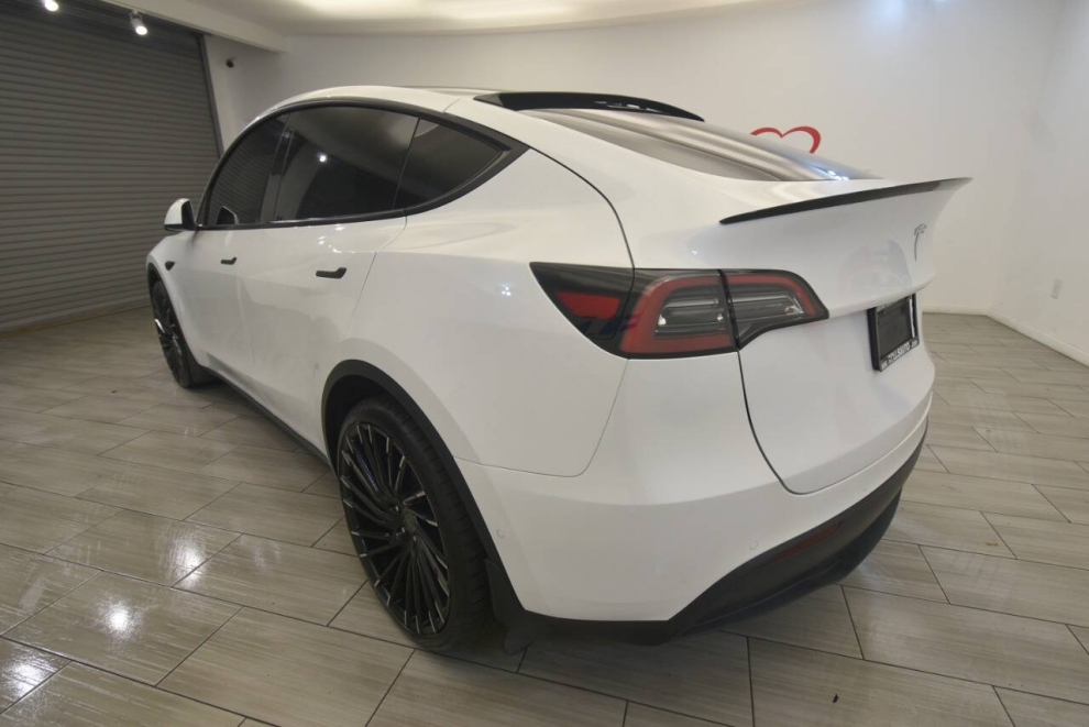 2022 Tesla Model Y Long Range AWD 4dr Crossover, White, Mileage: 67,702 - photo 2