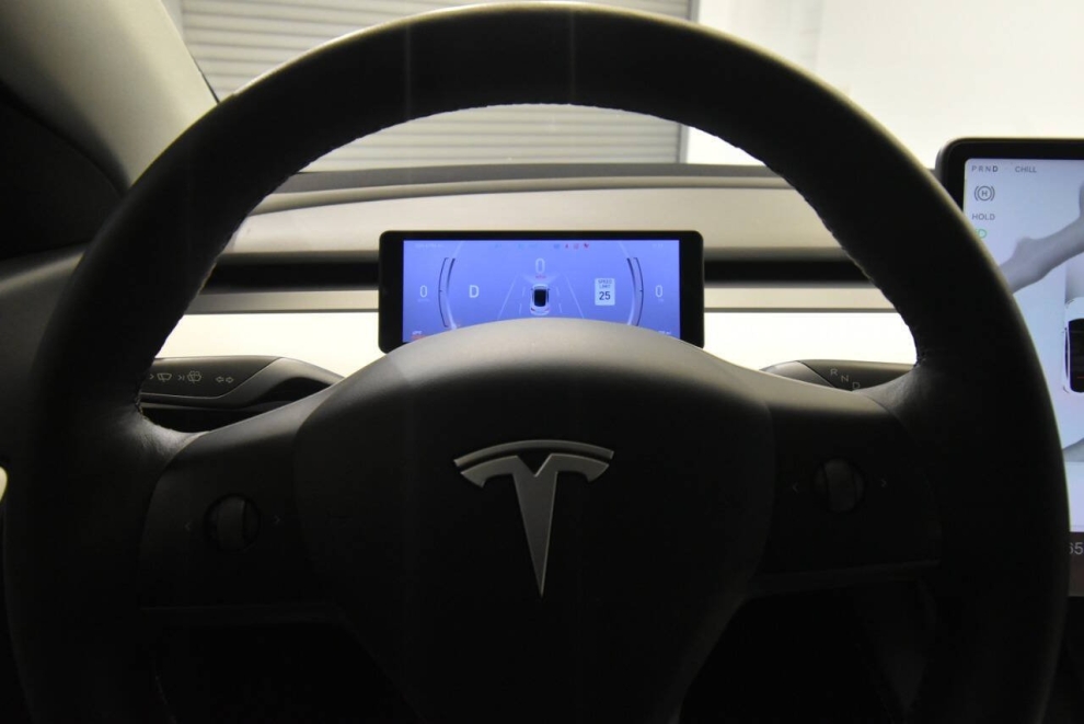 2022 Tesla Model Y Long Range AWD 4dr Crossover, White, Mileage: 67,702 - photo 21