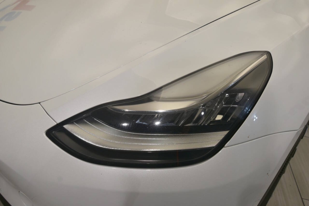 2022 Tesla Model Y Long Range AWD 4dr Crossover, White, Mileage: 67,702 - photo 7