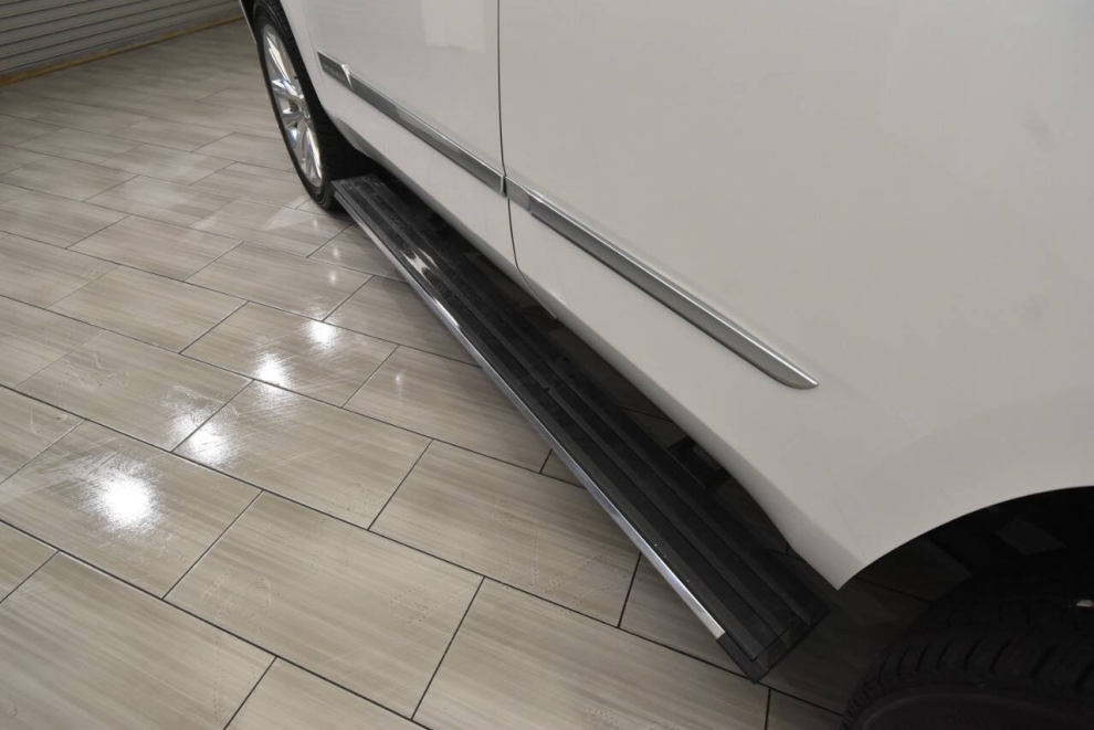 2019 Cadillac Escalade Premium Luxury 4x4 4dr SUV, White, Mileage: 78,236 - photo 15