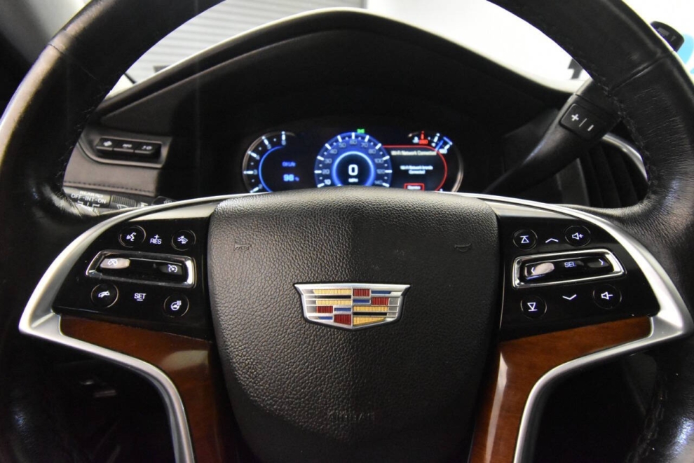 2019 Cadillac Escalade Premium Luxury 4x4 4dr SUV, White, Mileage: 78,236 - photo 29