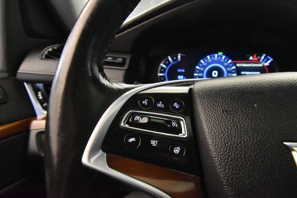 2019 Cadillac Escalade Premium Luxury 4x4 4dr SUV, White, Mileage: 78,236 - photo 30