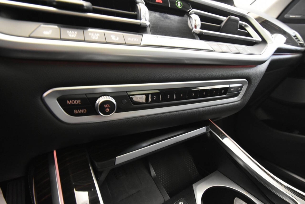 2020 BMW X7 xDrive40i AWD 4dr Sports Activity Vehicle, Gray, Mileage: 36,516 - photo 23