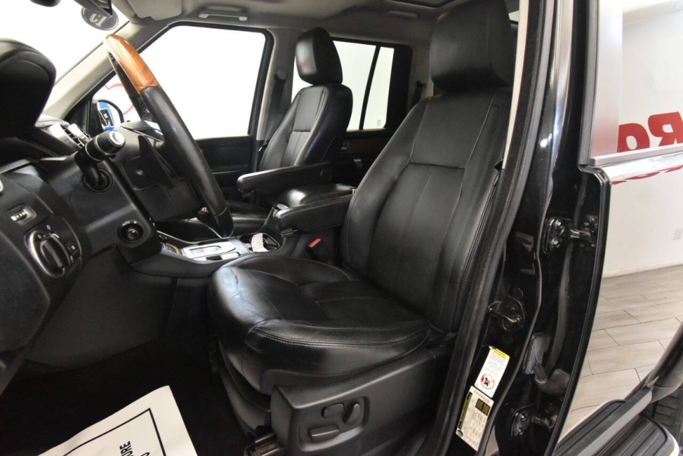 2015 Land Rover LR4 HSE LUX 4x4 4dr SUV, Black, Mileage: 89,875 - photo 10