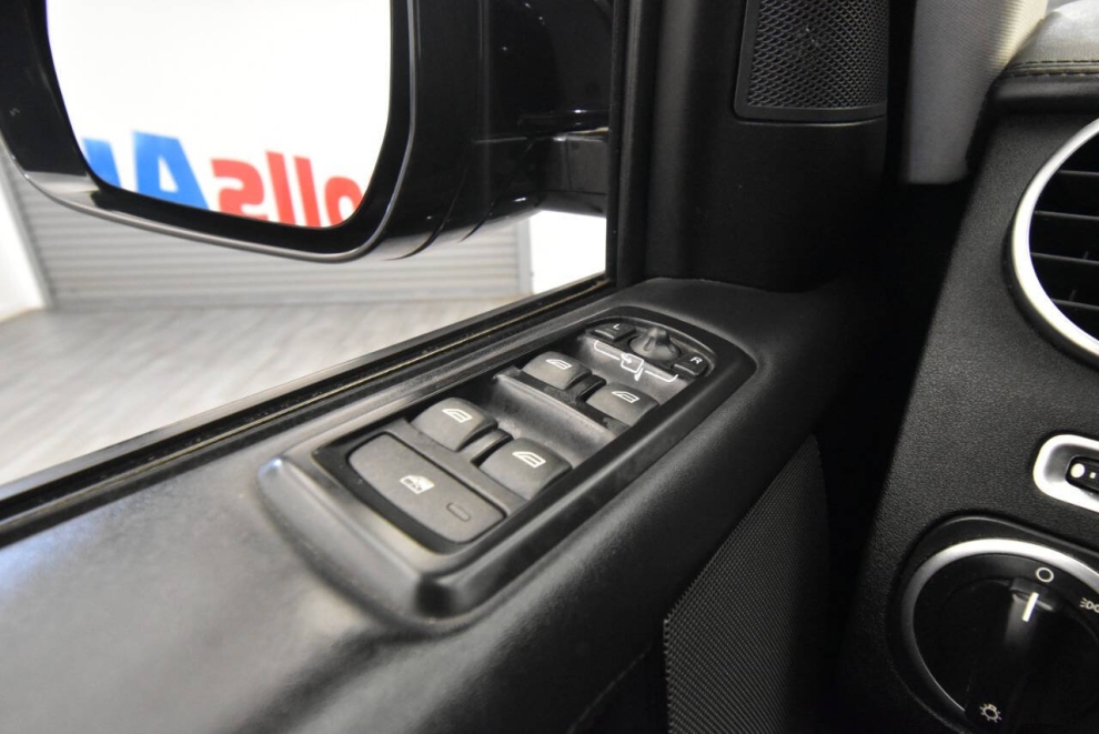 2015 Land Rover LR4 HSE LUX 4x4 4dr SUV, Black, Mileage: 89,875 - photo 36