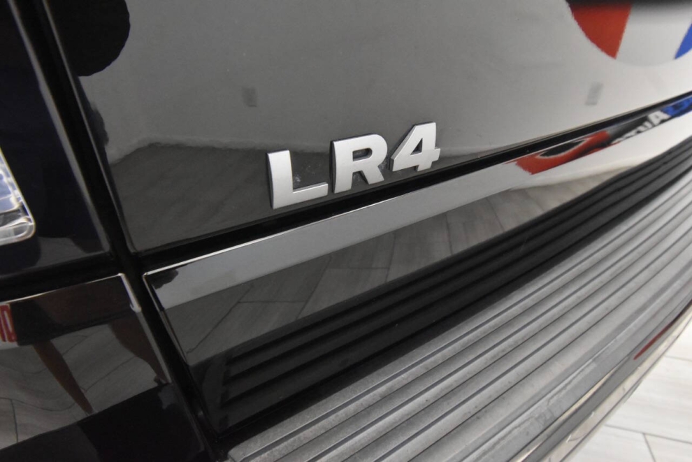 2015 Land Rover LR4 HSE LUX 4x4 4dr SUV, Black, Mileage: 89,875 - photo 38