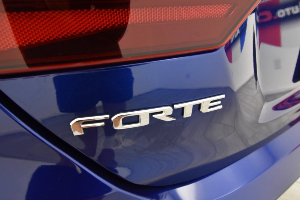 2021 Kia Forte GT, Blue, Mileage: 91,663 - photo 31