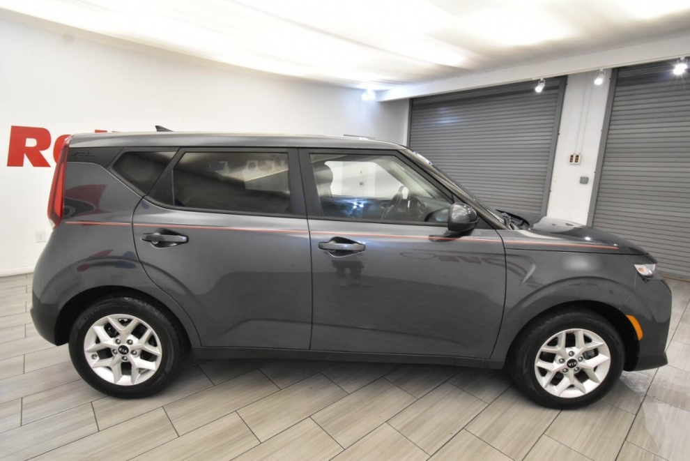 2020 Kia Soul S, Gray, Mileage: 87,783 - photo 5