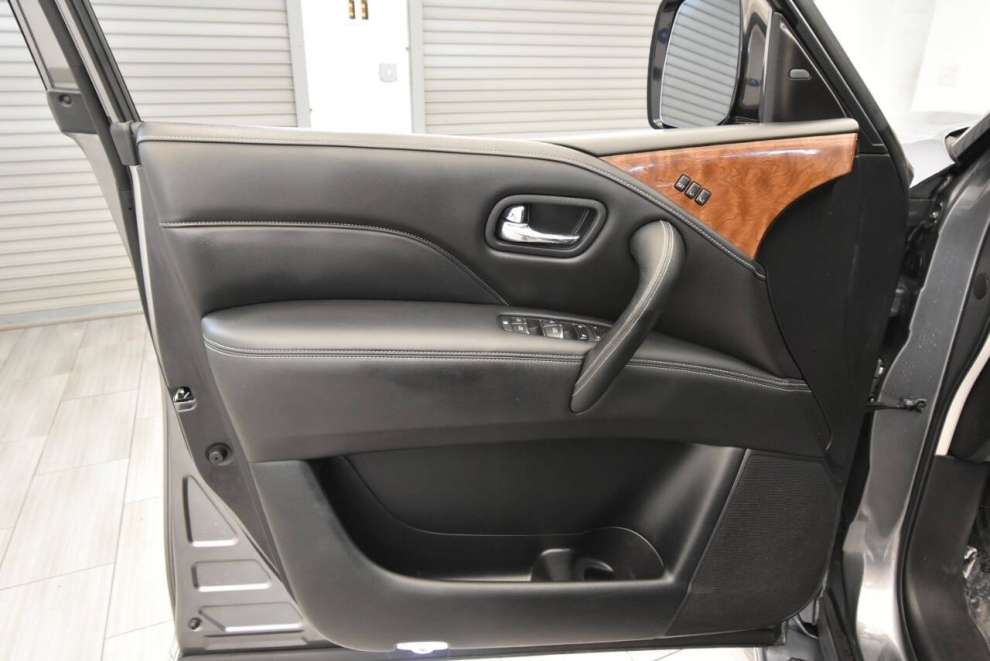 2019 Infiniti QX80 Luxe, Gray, Mileage: 112,717 - photo 11