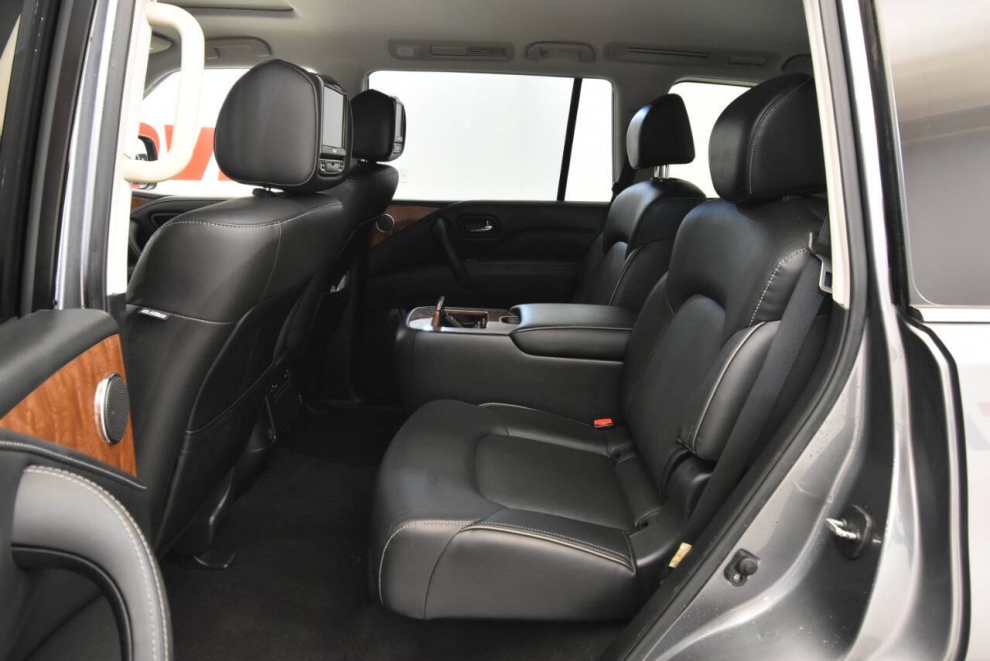 2019 Infiniti QX80 Luxe, Gray, Mileage: 112,717 - photo 12