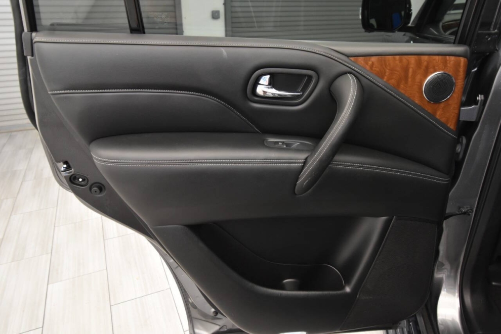 2019 Infiniti QX80 Luxe, Gray, Mileage: 112,717 - photo 13