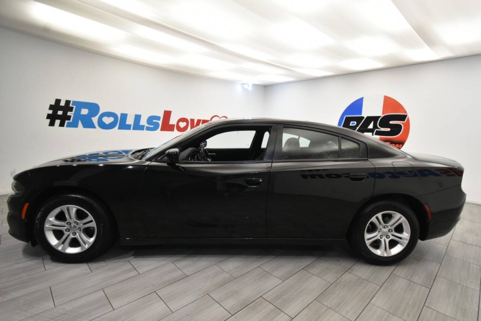 2021 Dodge Charger SXT 4dr Sedan, Black, Mileage: 61,978 - photo 1