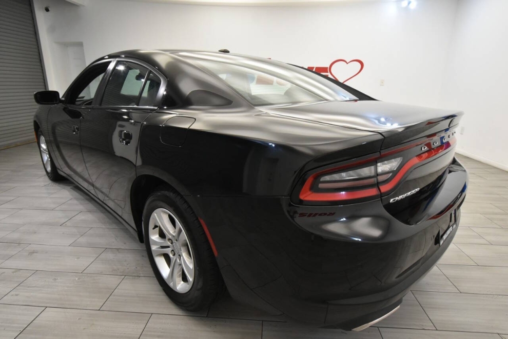 2021 Dodge Charger SXT 4dr Sedan, Black, Mileage: 61,978 - photo 2