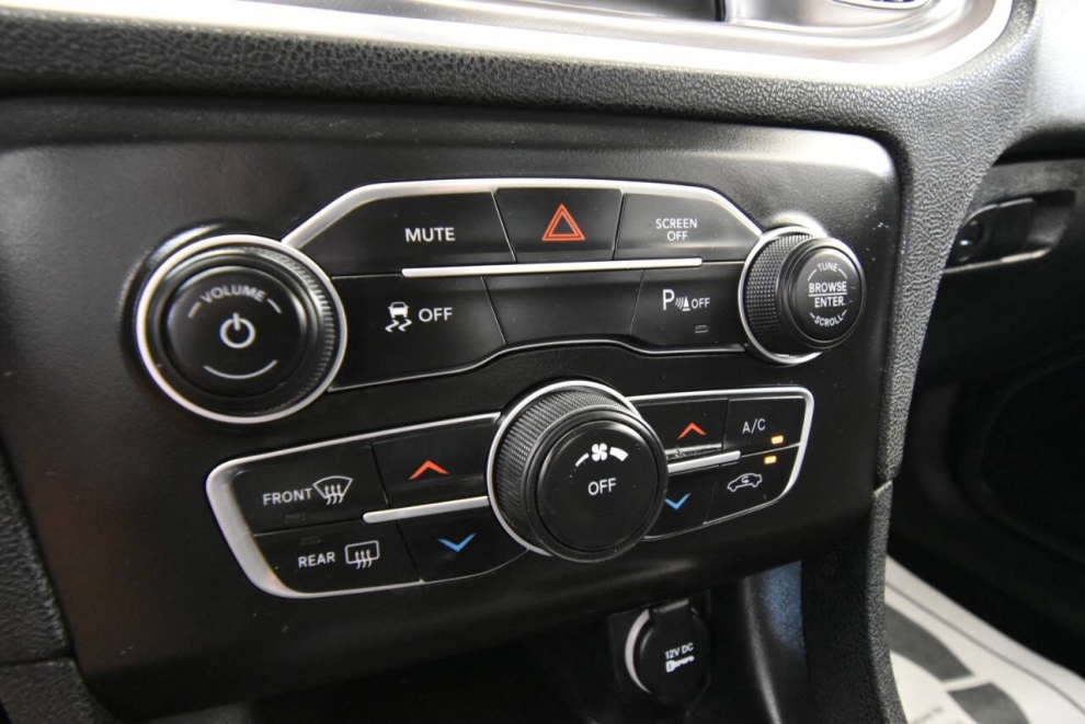 2021 Dodge Charger SXT 4dr Sedan, Black, Mileage: 61,978 - photo 20