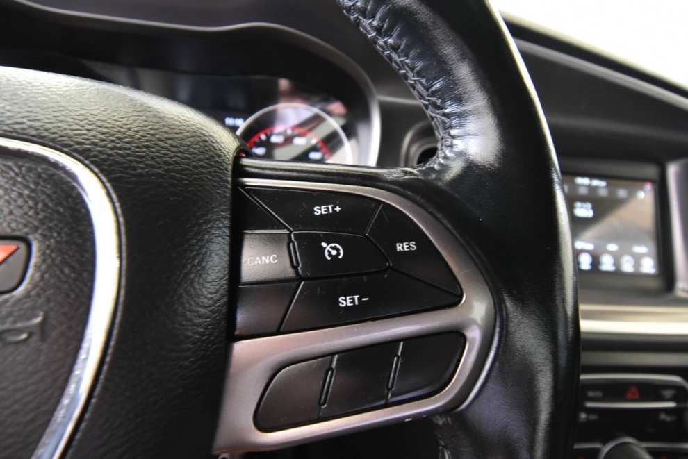 2021 Dodge Charger SXT 4dr Sedan, Black, Mileage: 61,978 - photo 25