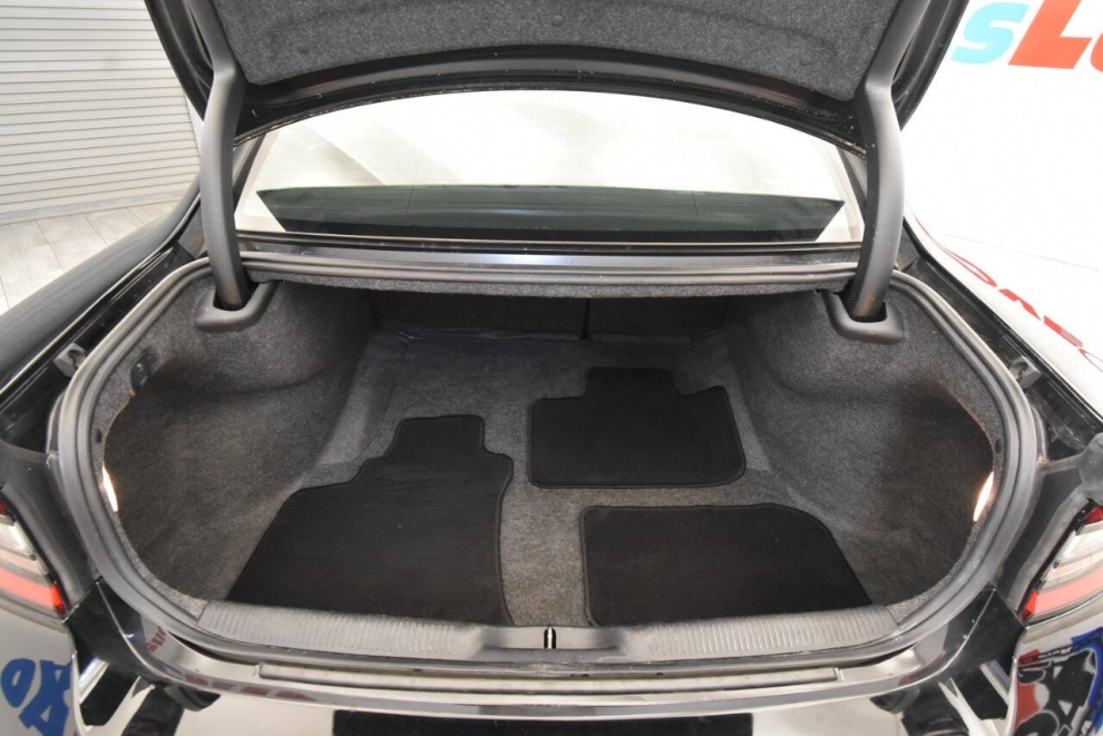 2021 Dodge Charger SXT 4dr Sedan, Black, Mileage: 61,978 - photo 30