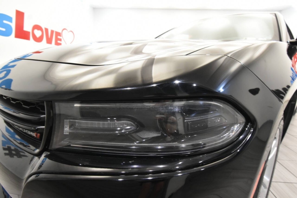 2021 Dodge Charger SXT 4dr Sedan, Black, Mileage: 61,978 - photo 7
