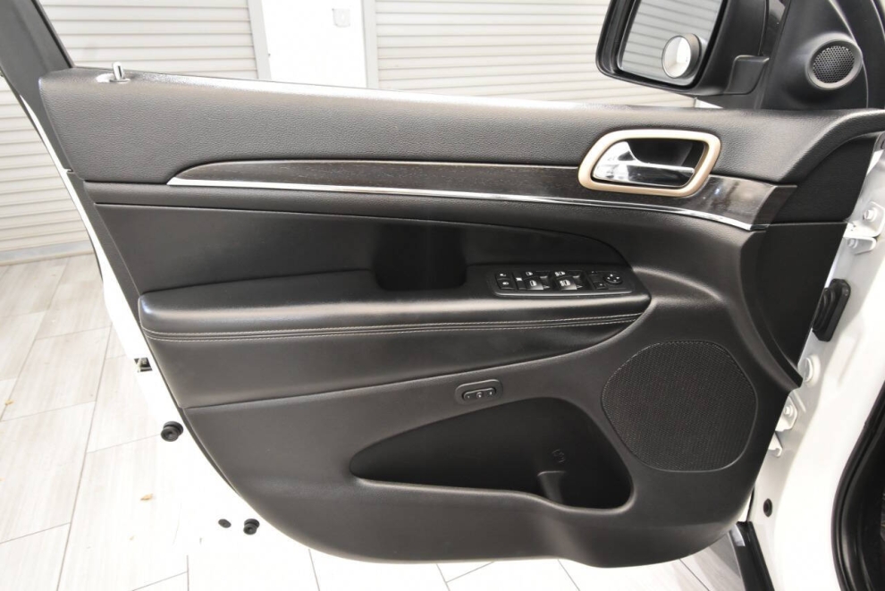 2017 Jeep Grand Cherokee Limited, White, Mileage: 96,385 - photo 11