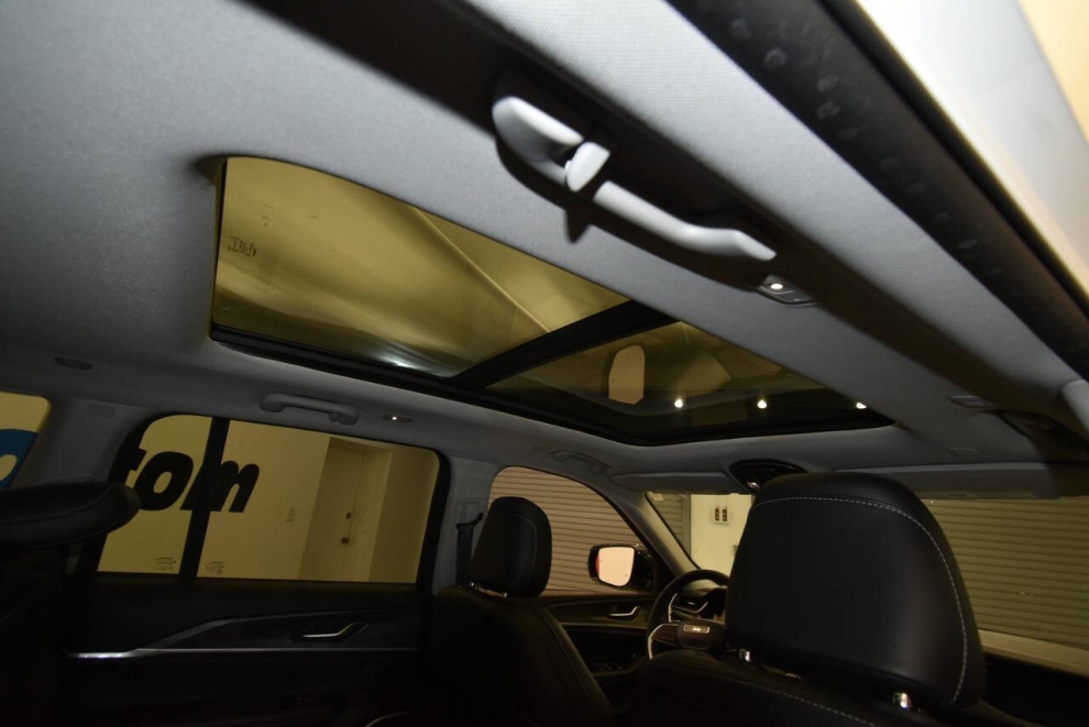 2023 Jeep Grand Cherokee 4XE, White, Mileage: 24,348 - photo 16