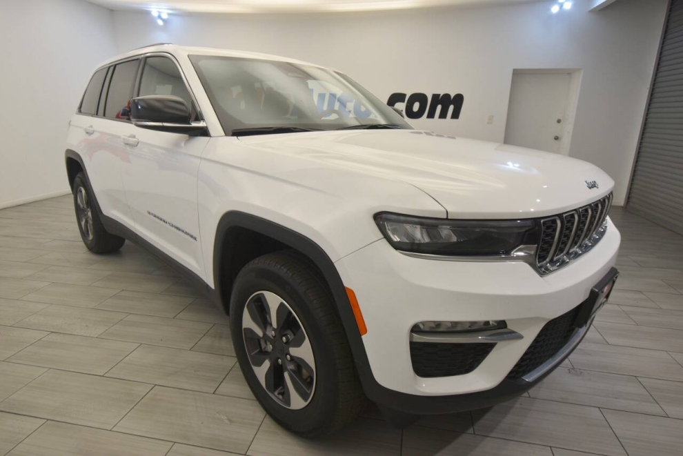 2023 Jeep Grand Cherokee 4XE, White, Mileage: 24,348 - photo 6