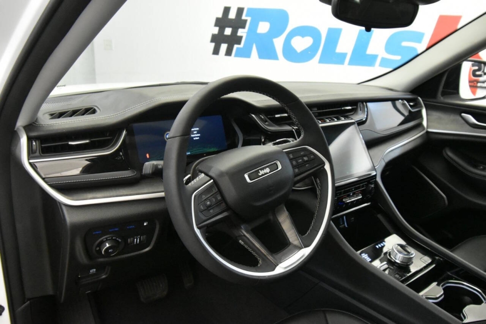 2023 Jeep Grand Cherokee 4XE, White, Mileage: 24,348 - photo 9