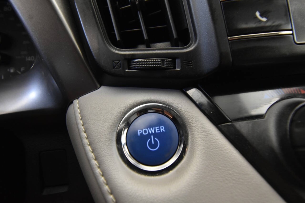 2018 Toyota RAV4 Hybrid LE, Gray, Mileage: 88,022 - photo 18