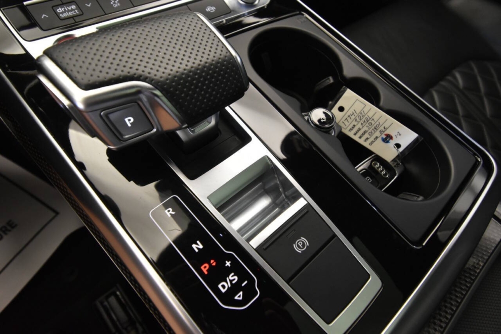 2021 Audi SQ7 4.0T quattro Premium Plus AWD 4dr SUV, Black, Mileage: 97,059 - photo 24