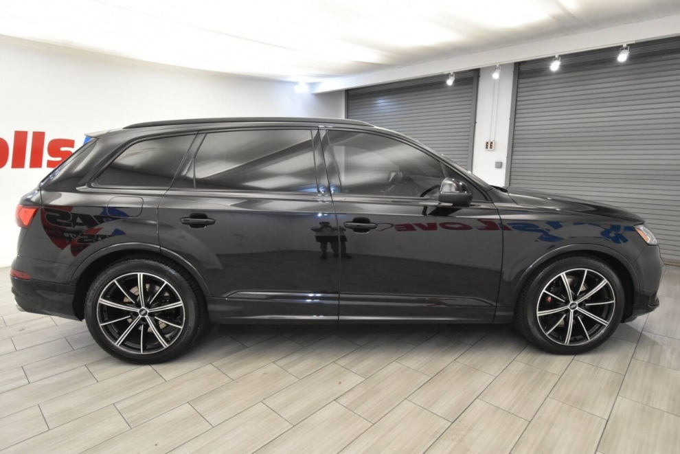 2021 Audi SQ7 4.0T quattro Premium Plus AWD 4dr SUV, Black, Mileage: 97,059 - photo 5