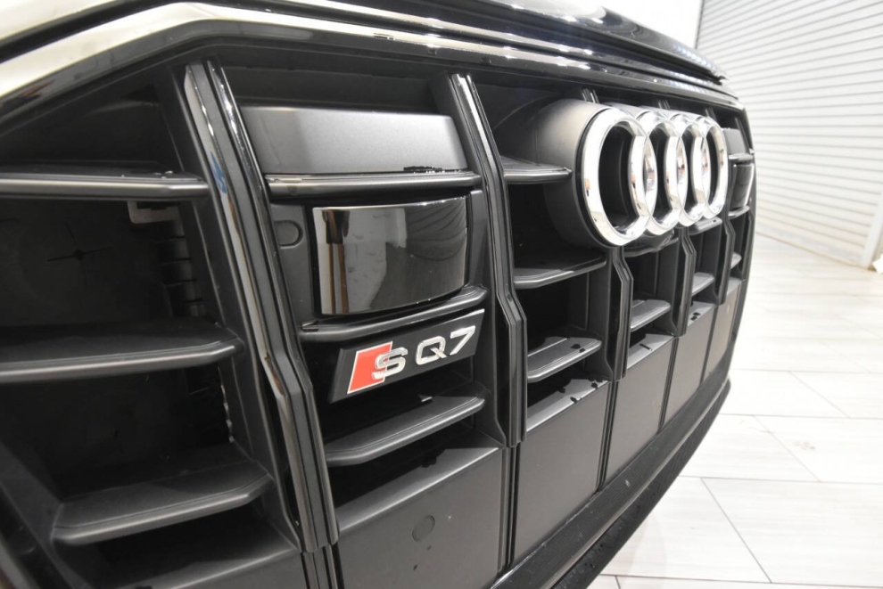 2021 Audi SQ7 4.0T quattro Premium Plus AWD 4dr SUV, Black, Mileage: 97,059 - photo 7