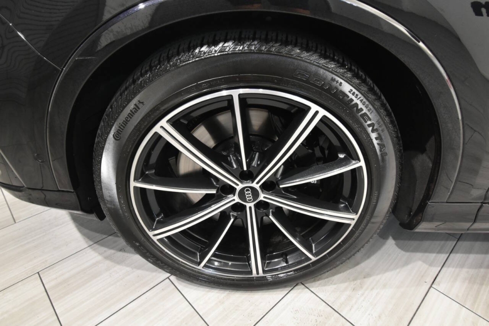 2021 Audi SQ7 4.0T quattro Premium Plus AWD 4dr SUV, Black, Mileage: 97,059 - photo 9