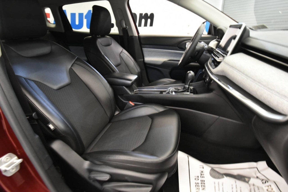 2022 Jeep Compass Latitude, Red, Mileage: 45,097 - photo 15